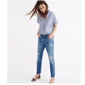 Madewell distressed boyfriend jeans. Size 28.